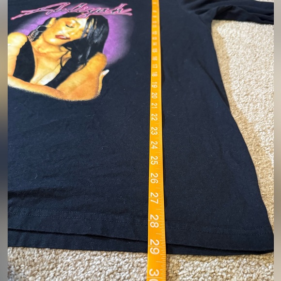 Black Long Sleeve Graphic Aaliyah Shoe Palace Music Conert Tee size L crew neck - Picture 9 of 9